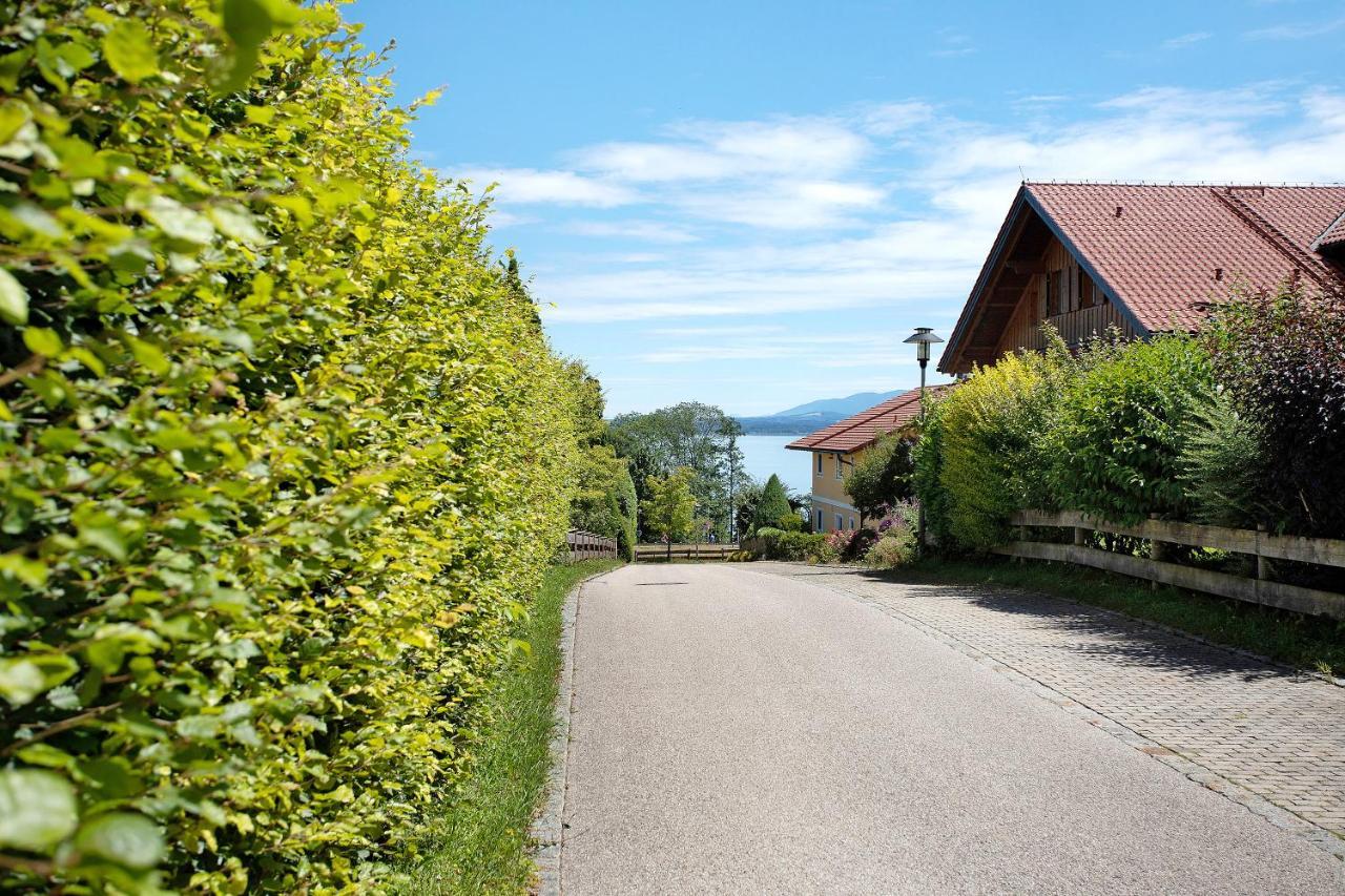 Josys Ferienwohnung Gstadt am Chiemsee Exterior photo