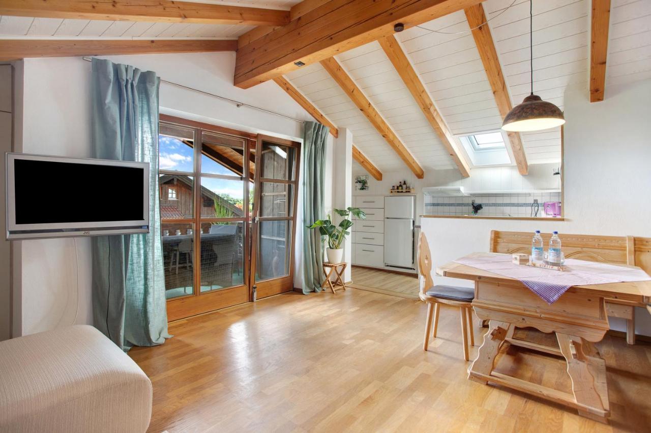 Josys Ferienwohnung Gstadt am Chiemsee Exterior photo